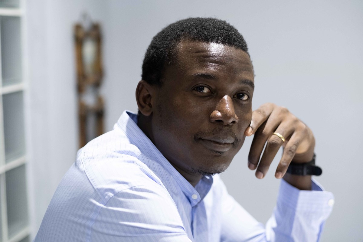 Portrait by Victor Adéwálé, Lagos, 2021